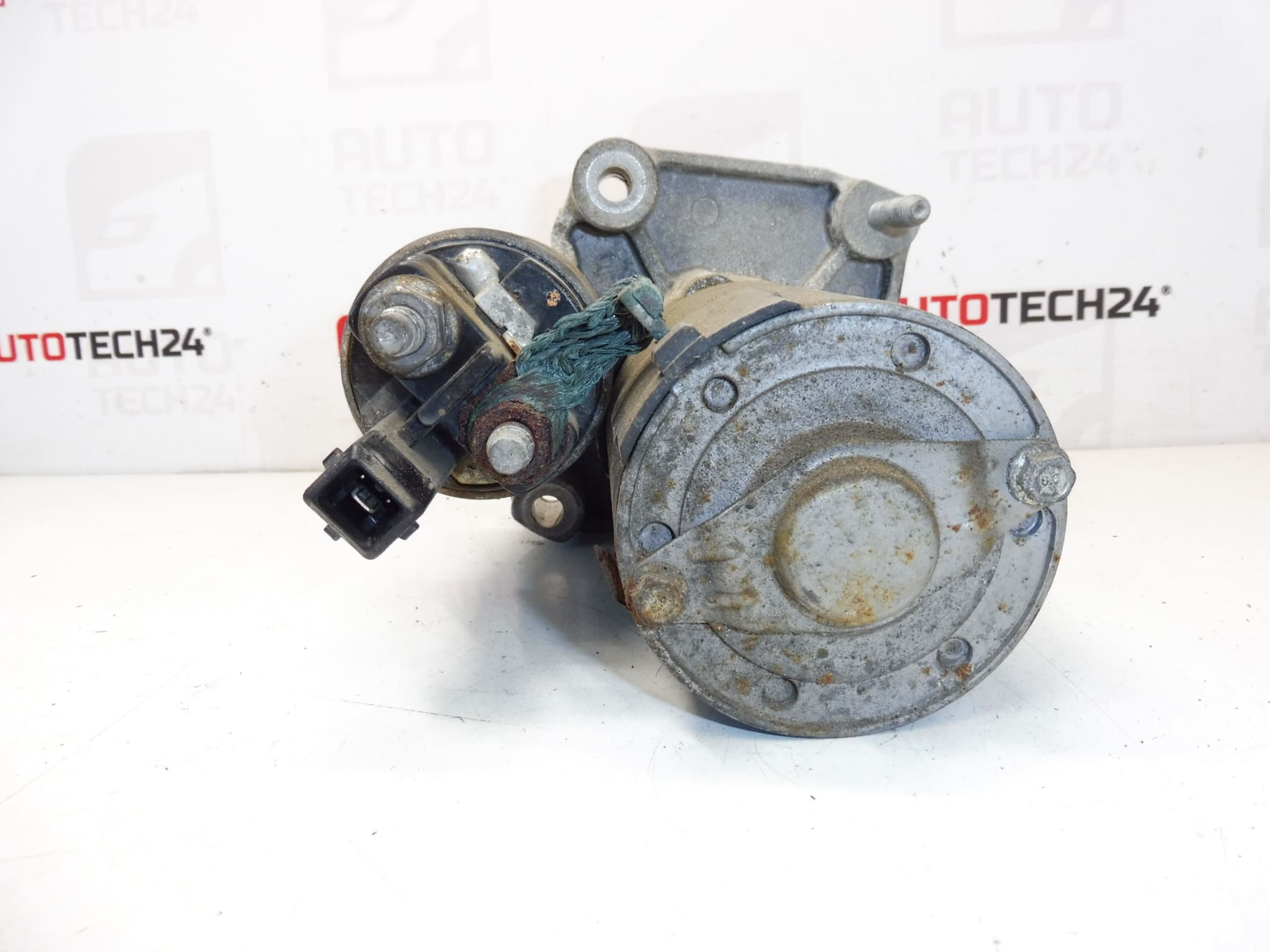 Startmotor Valeo voor Citroën, Peugeot en DS 1.2 ESM18-11 9807545980 - Afbeelding 2