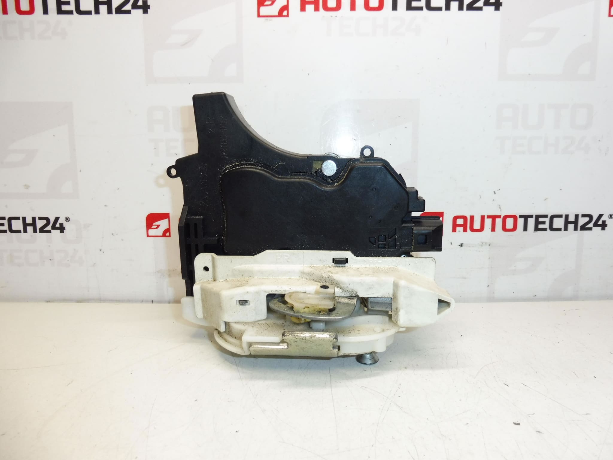 Citroën C-Crosser Peugeot 4007 9138Q6 Achterdeurslot