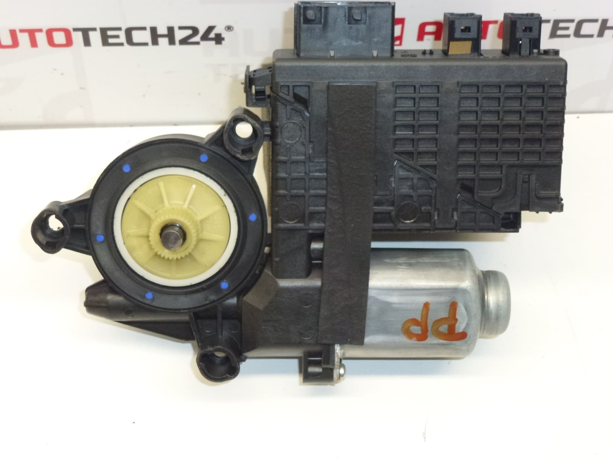 Citroën C4 Picasso Rechter Voorruit Motor 9674032480 9222CX 9222GZ - Afbeelding 2