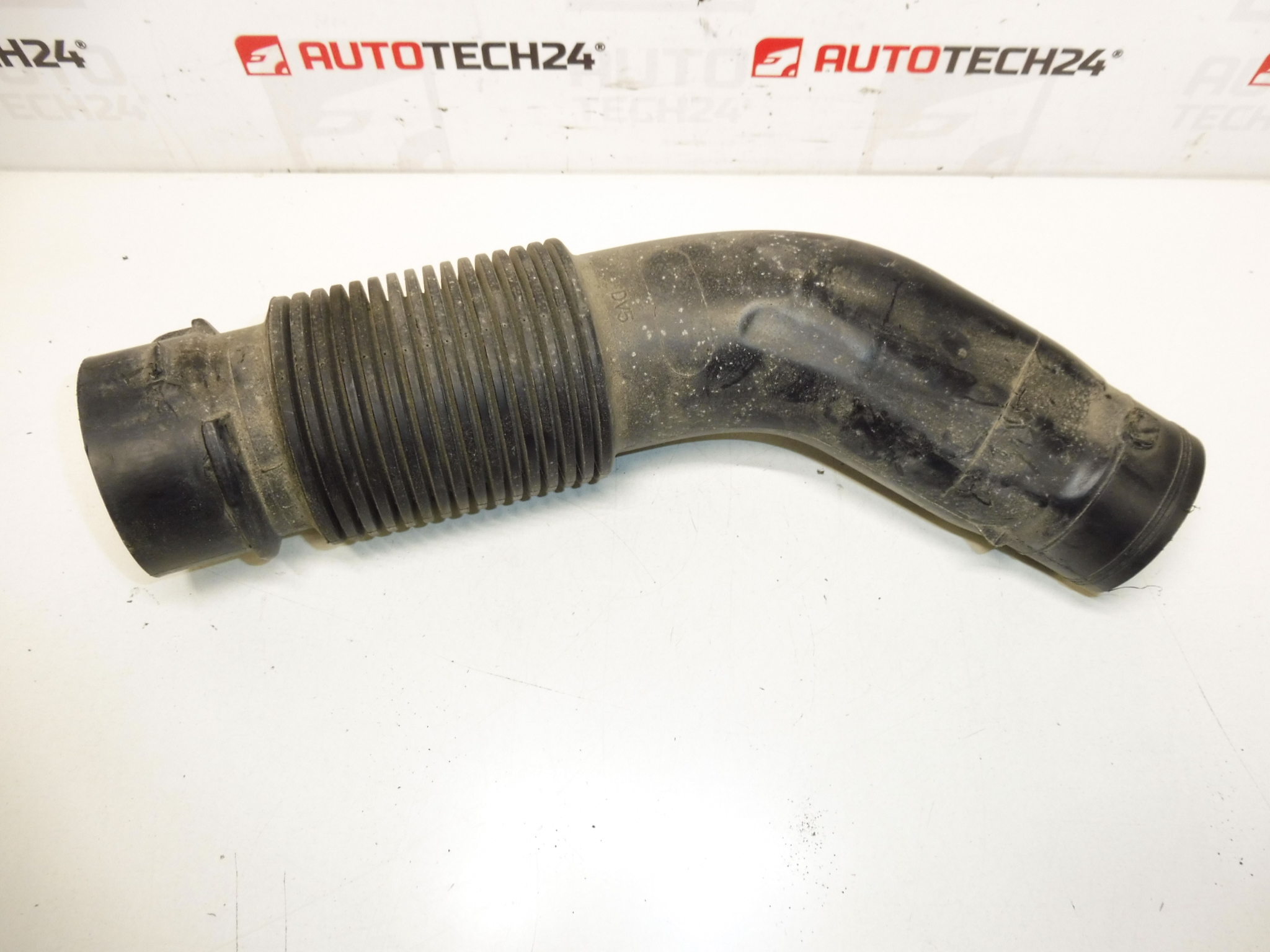 Luchtaansluiting 1.5 HDI Citroën Peugeot 9810920980