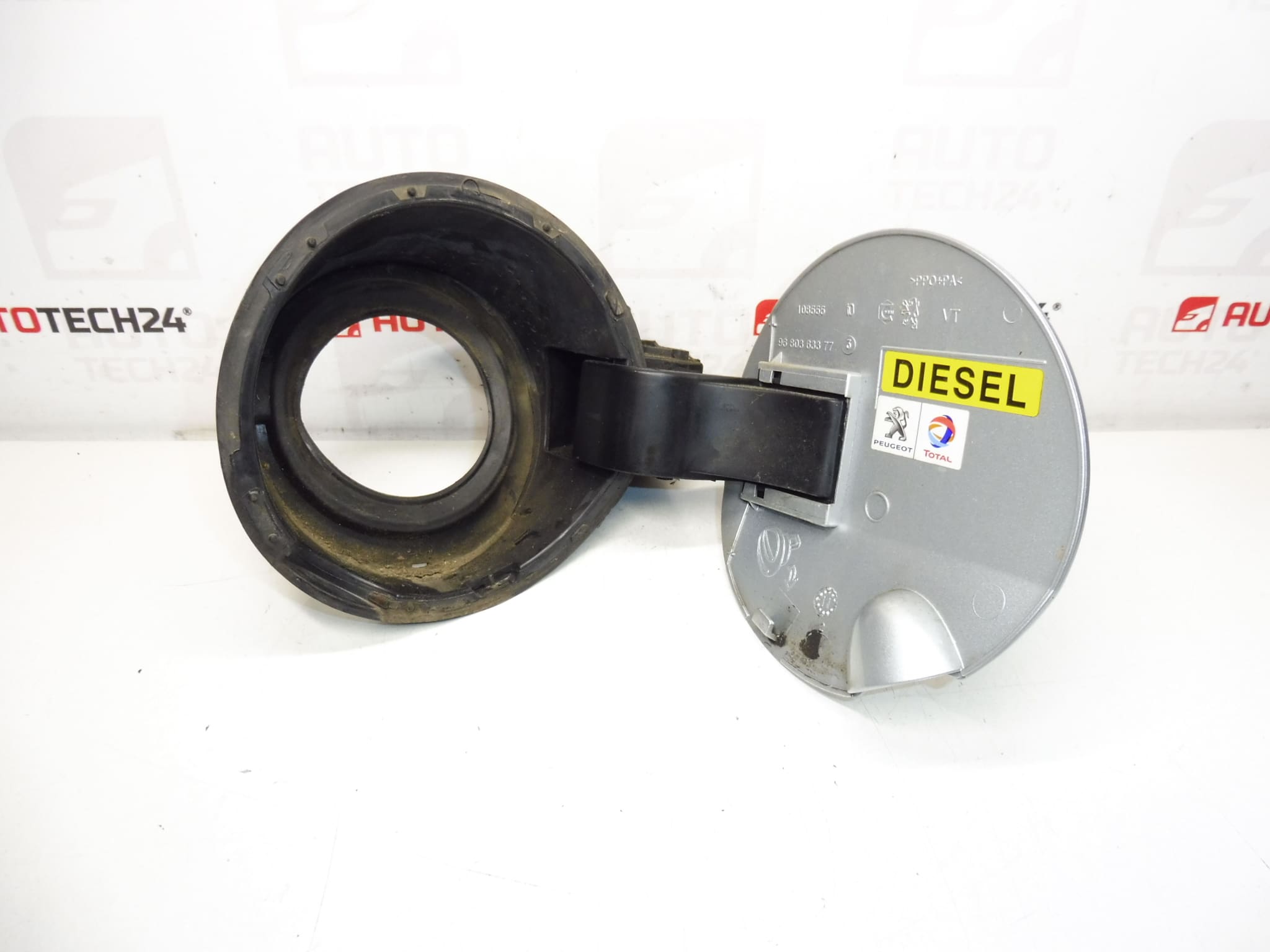 Peugeot 308 EZRC tankdopafdekking 1517F4 151899 - Afbeelding 2