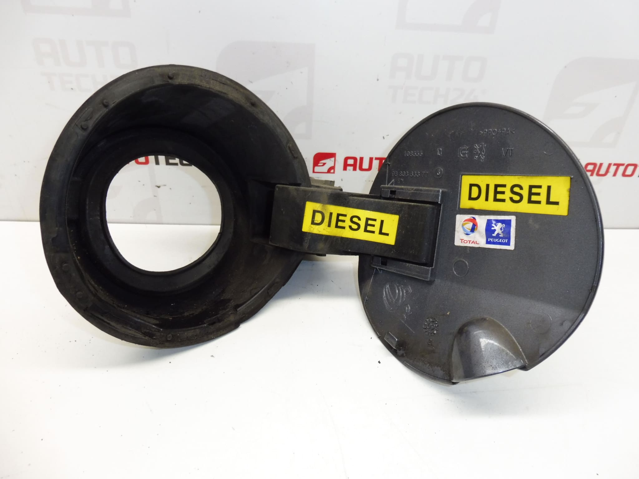 Peugeot 308 KTHB tankdop deksel 1517F4 151899 - Afbeelding 2