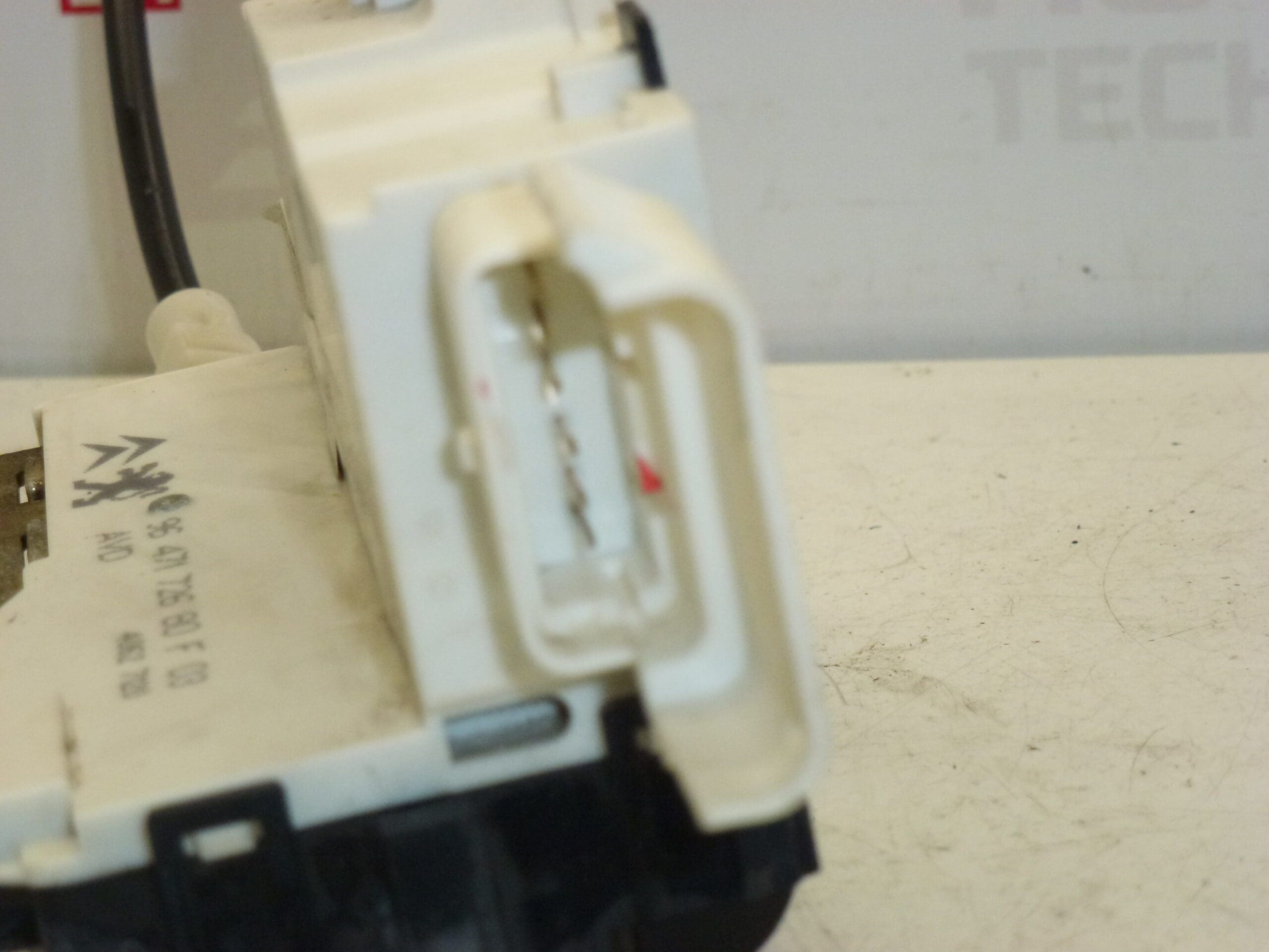 Slot rechter voordeur Citroën C4 9647172680 9136R8 9136ES - Afbeelding 2