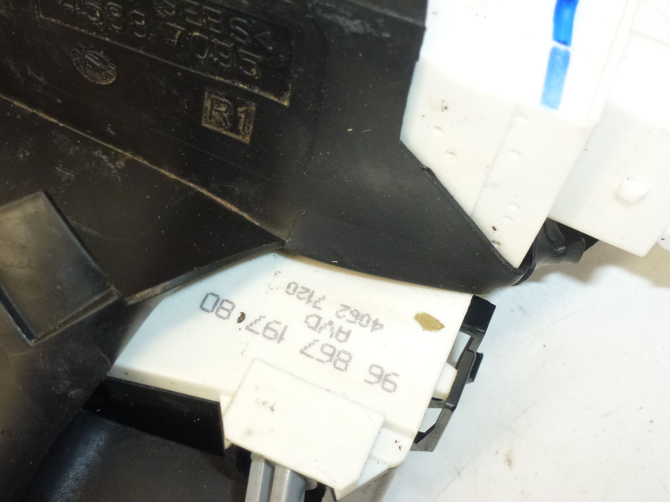 Slot rechter voorportier Citroën C4 9686719780 9136ES - Afbeelding 2