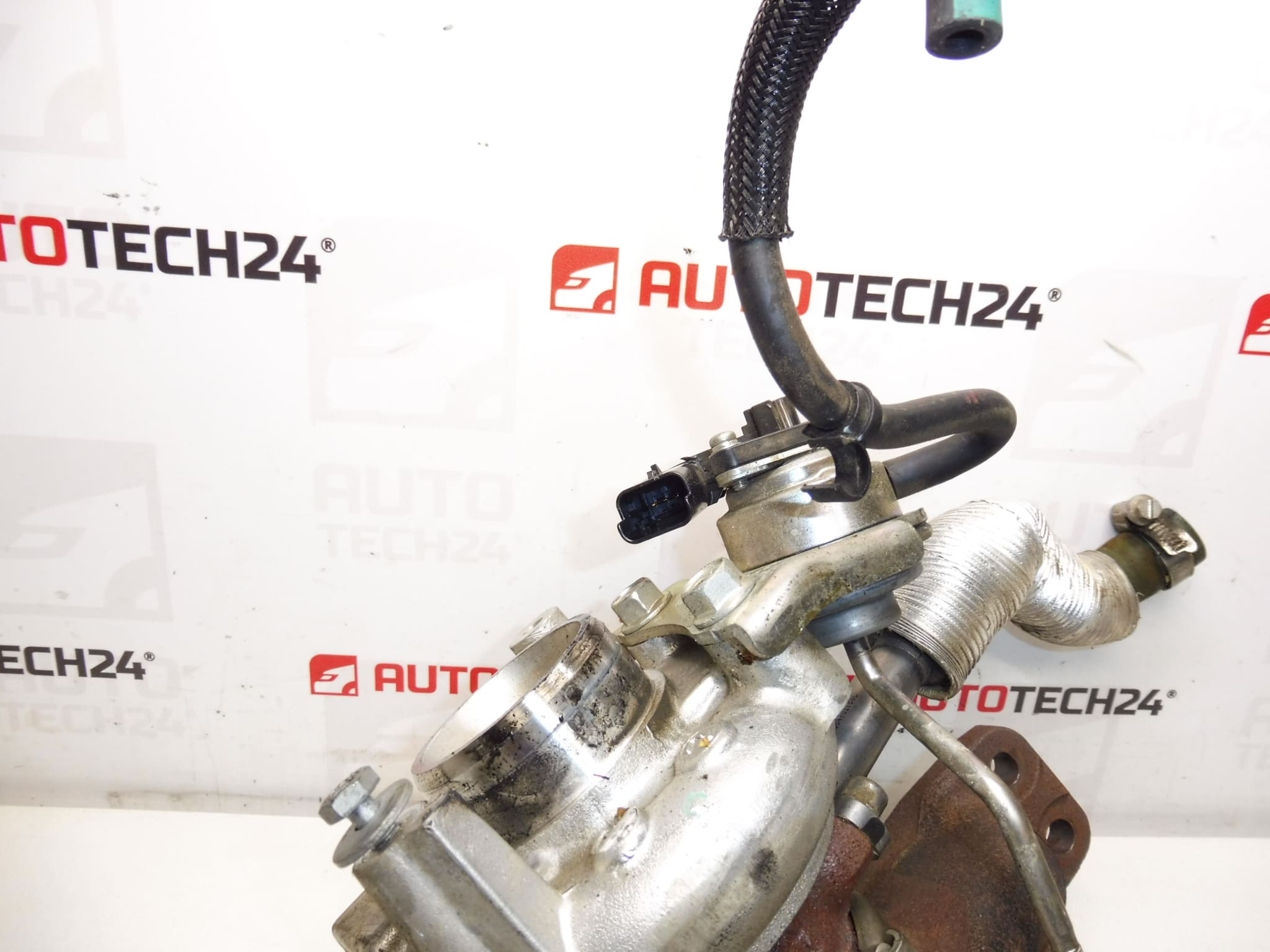 Turbo Citroën Peugeot 1.6 HDI 68KW 63 duizend km 9673283680 TD02H2-07TVT-21 - Afbeelding 2