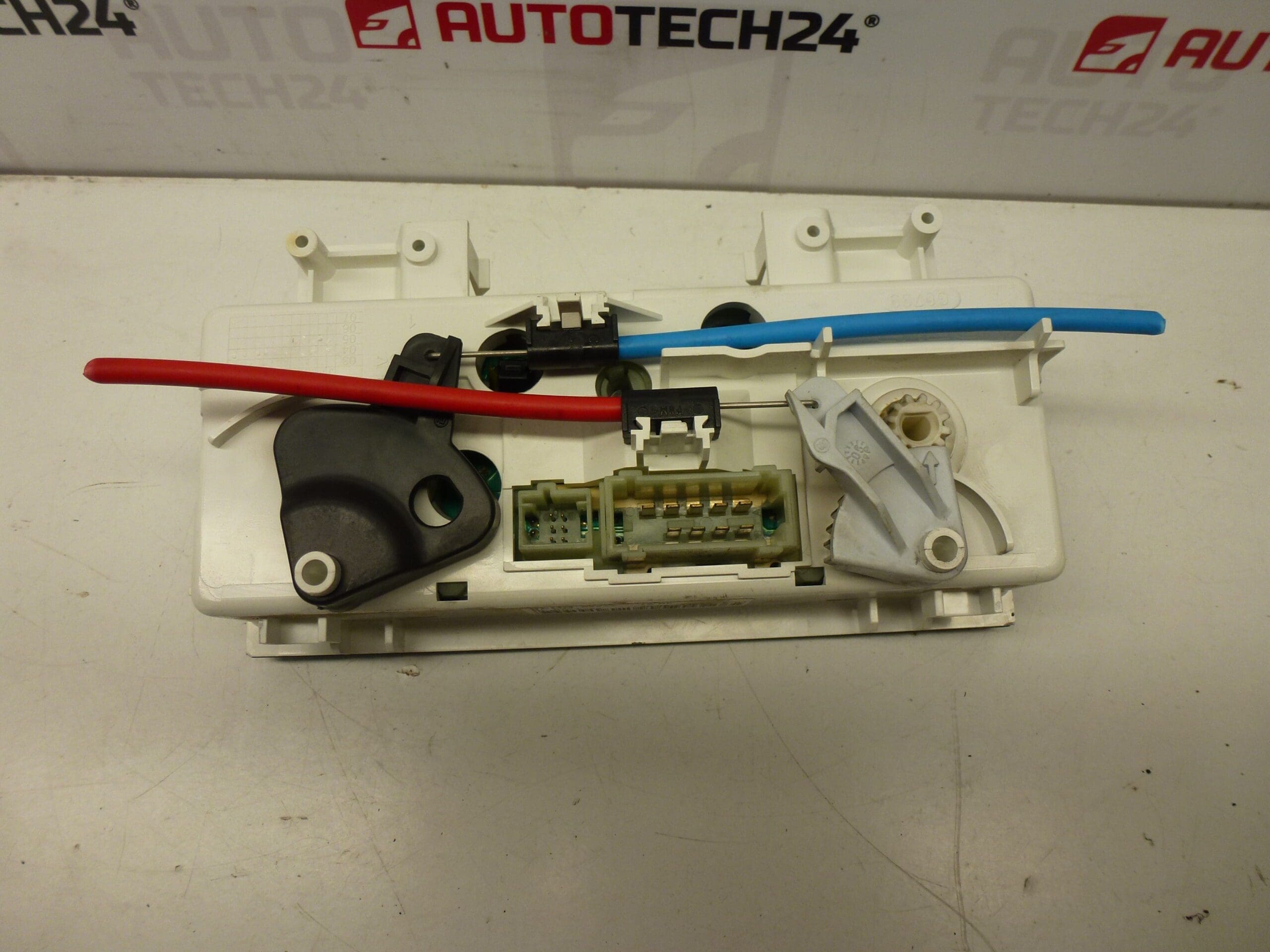 Verwarming en klimaatregeling Peugeot 307 II K2860 T5RF 1607875480 6451VN - Afbeelding 2