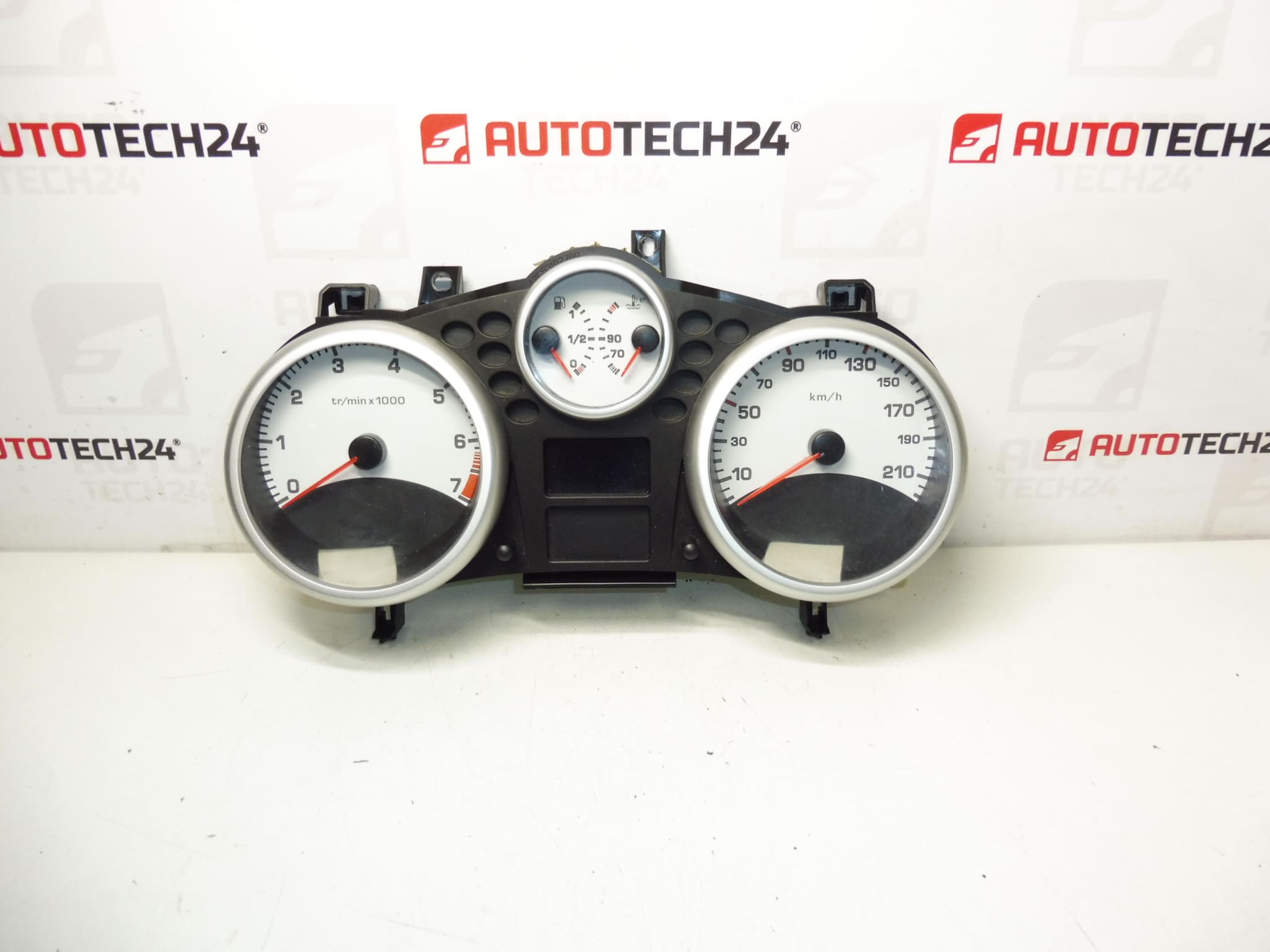 Snelheidsmeter Peugeot 207 95000km 9666132380 6103CS