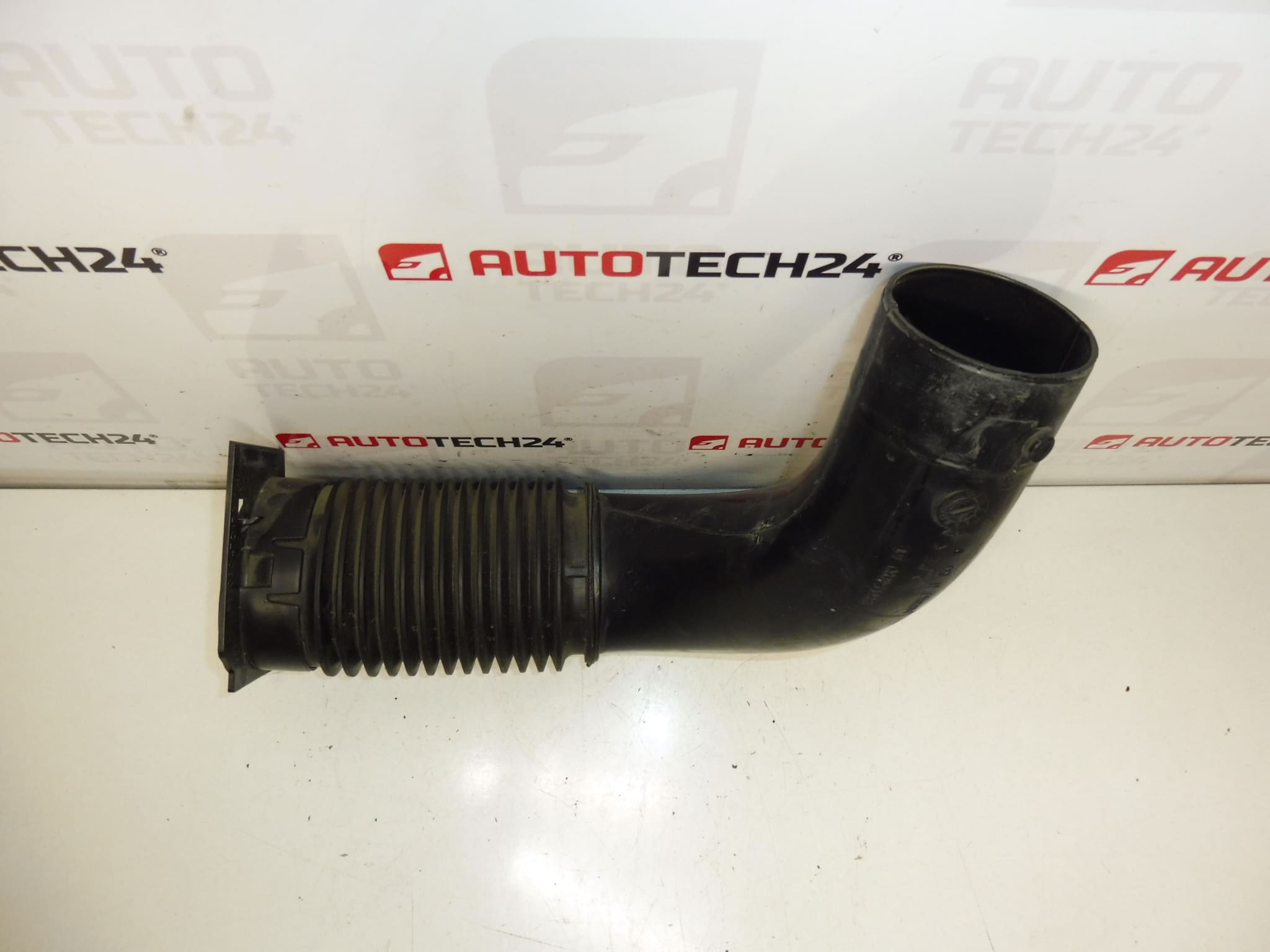 Luchtslang 1.6 HDI Citroën Peugeot 9680064080 143472 - Afbeelding 2