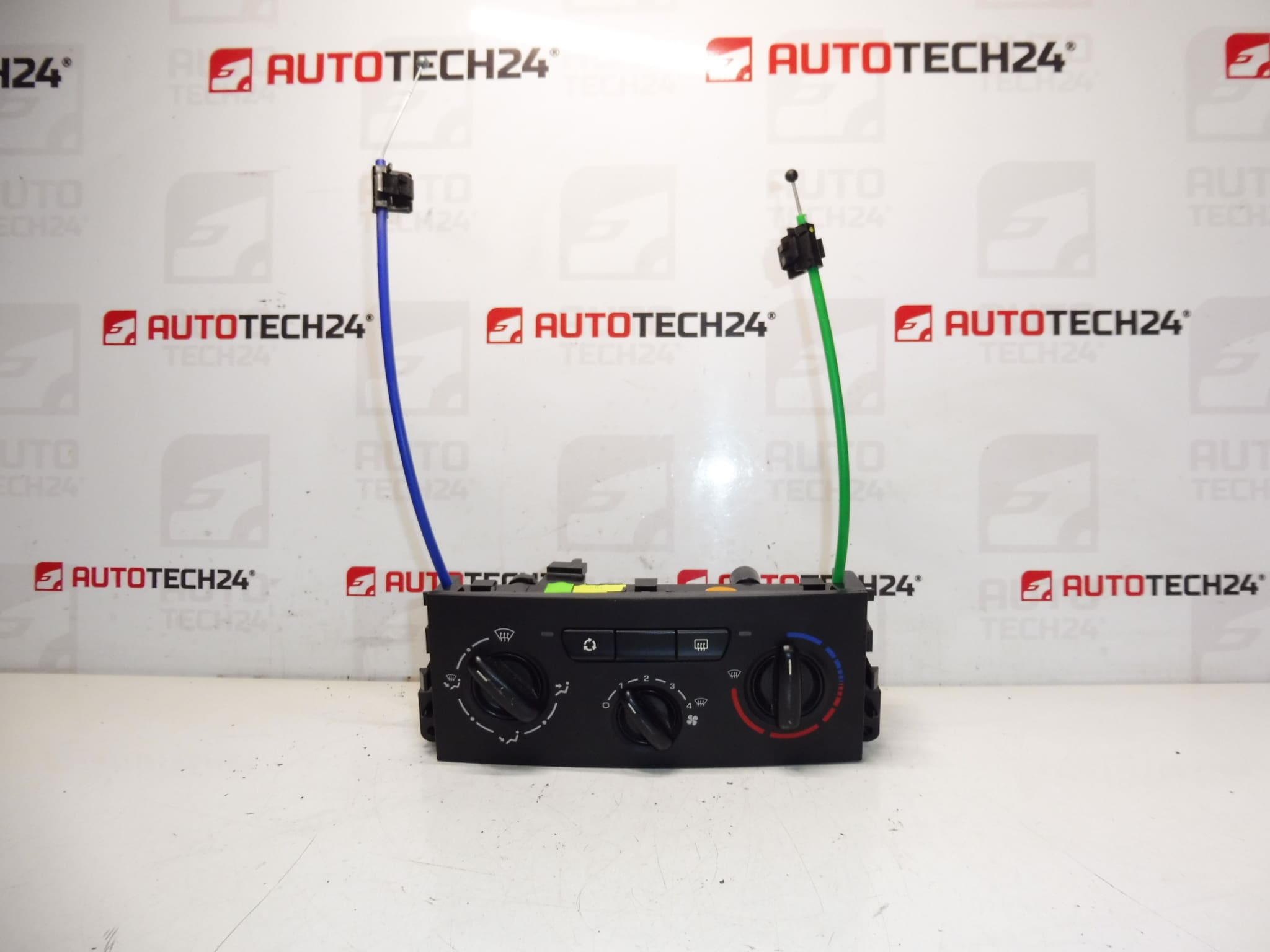 Peugeot 207 verwarmingsbediening N102078L0 6451TJ