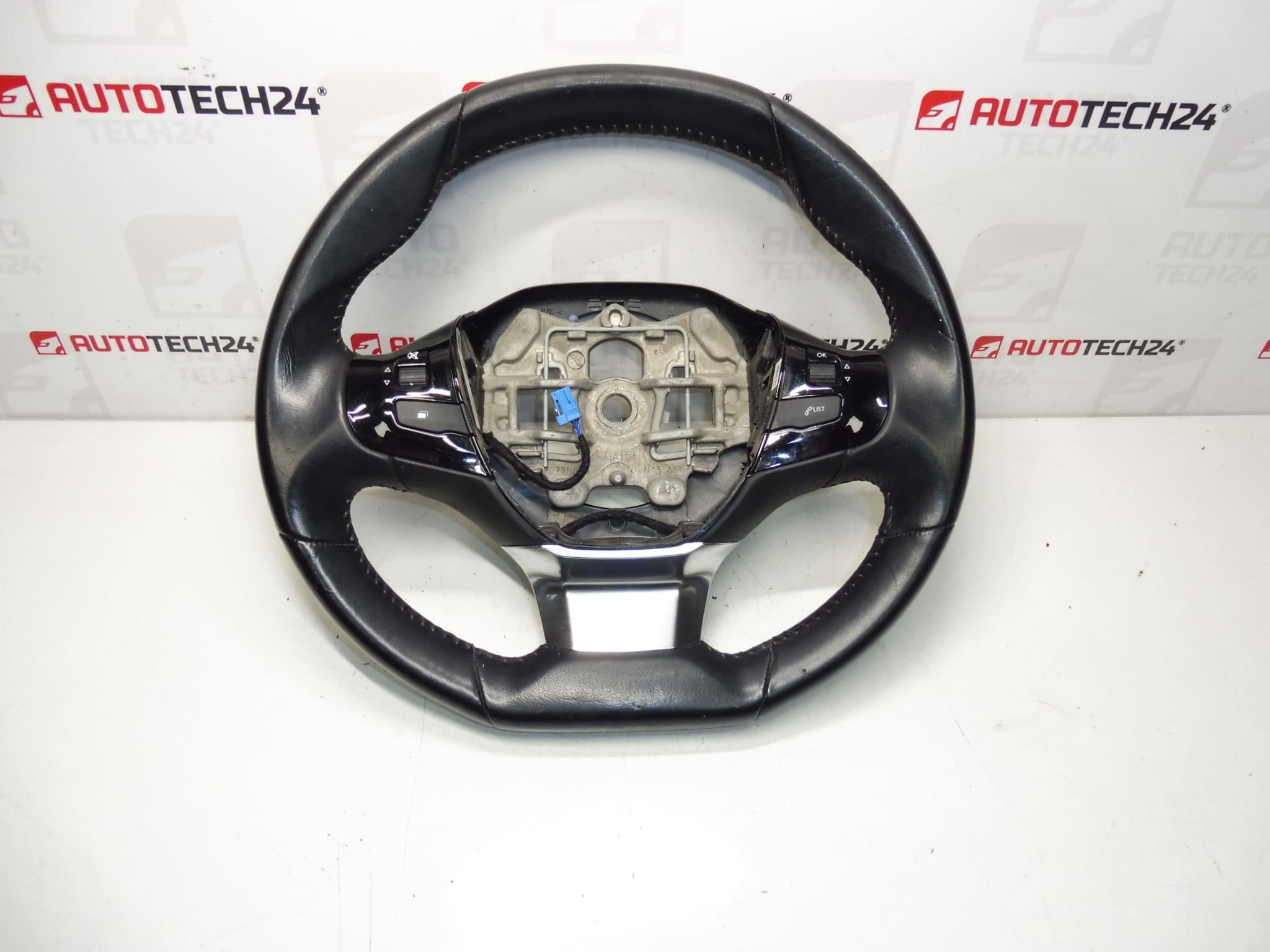 Stuur Peugeot 308 T9 98374026ZD 98084115XU