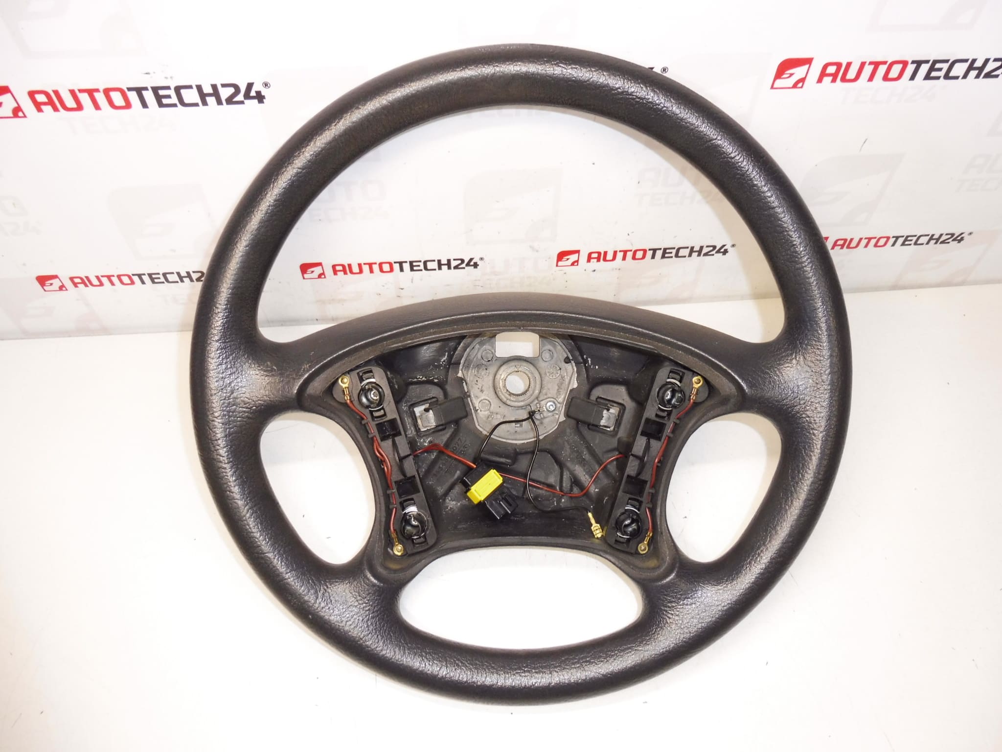 Stuur Citroen C8 Peugeot 807 14845630YR 4109AW