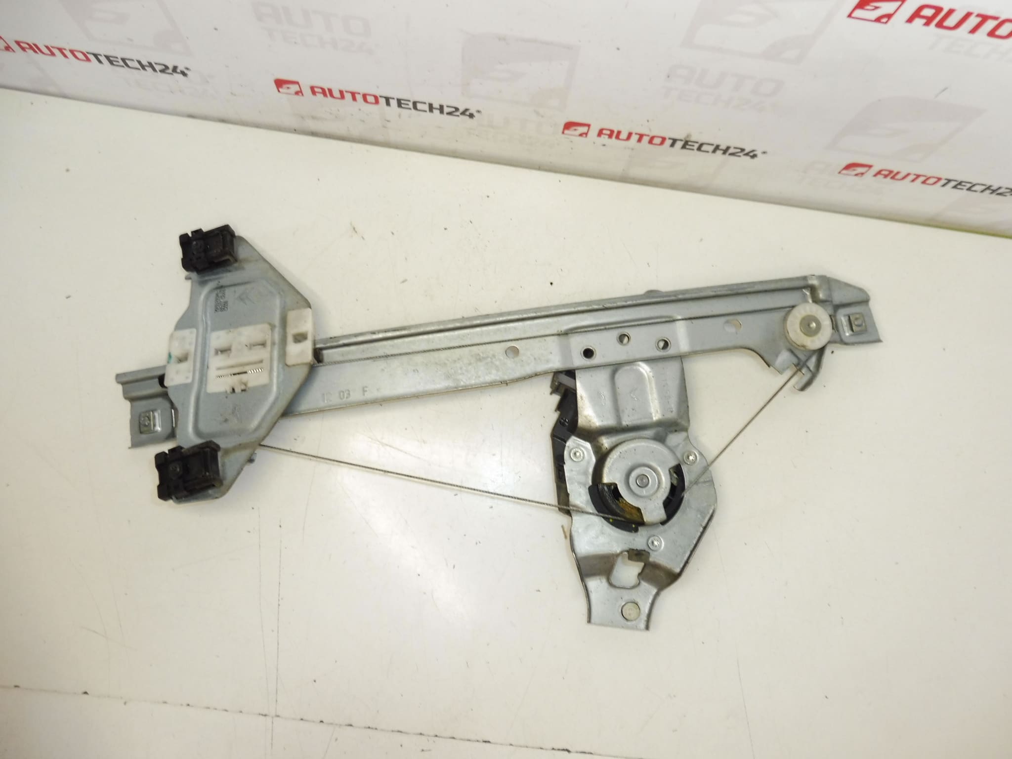 Citroën C3 II A51 9223F9 linker achterruit trekmechanisme - Afbeelding 2