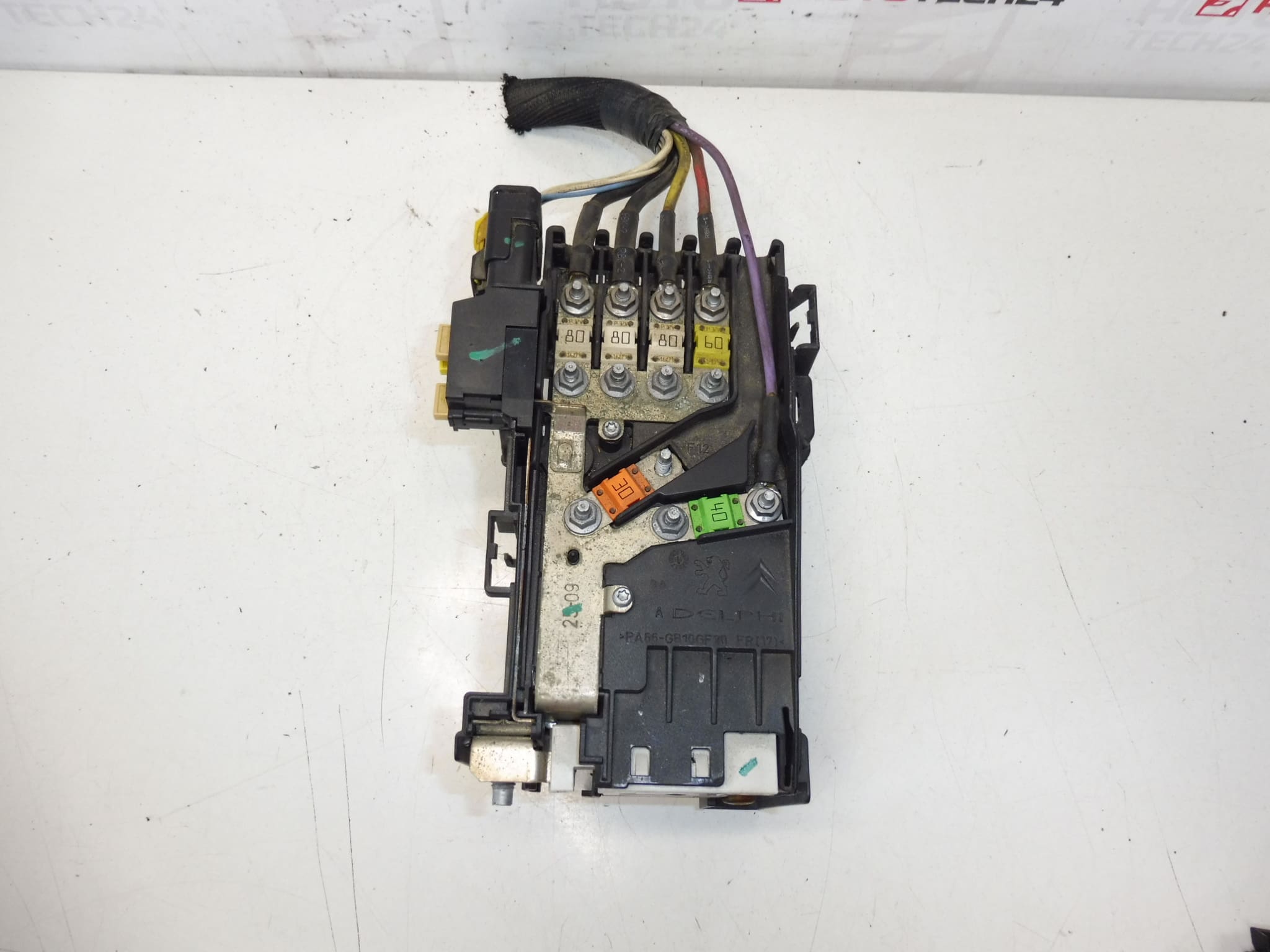 Zekeringmodule Citroën Peugeot 9666527680 28236841 6500GR