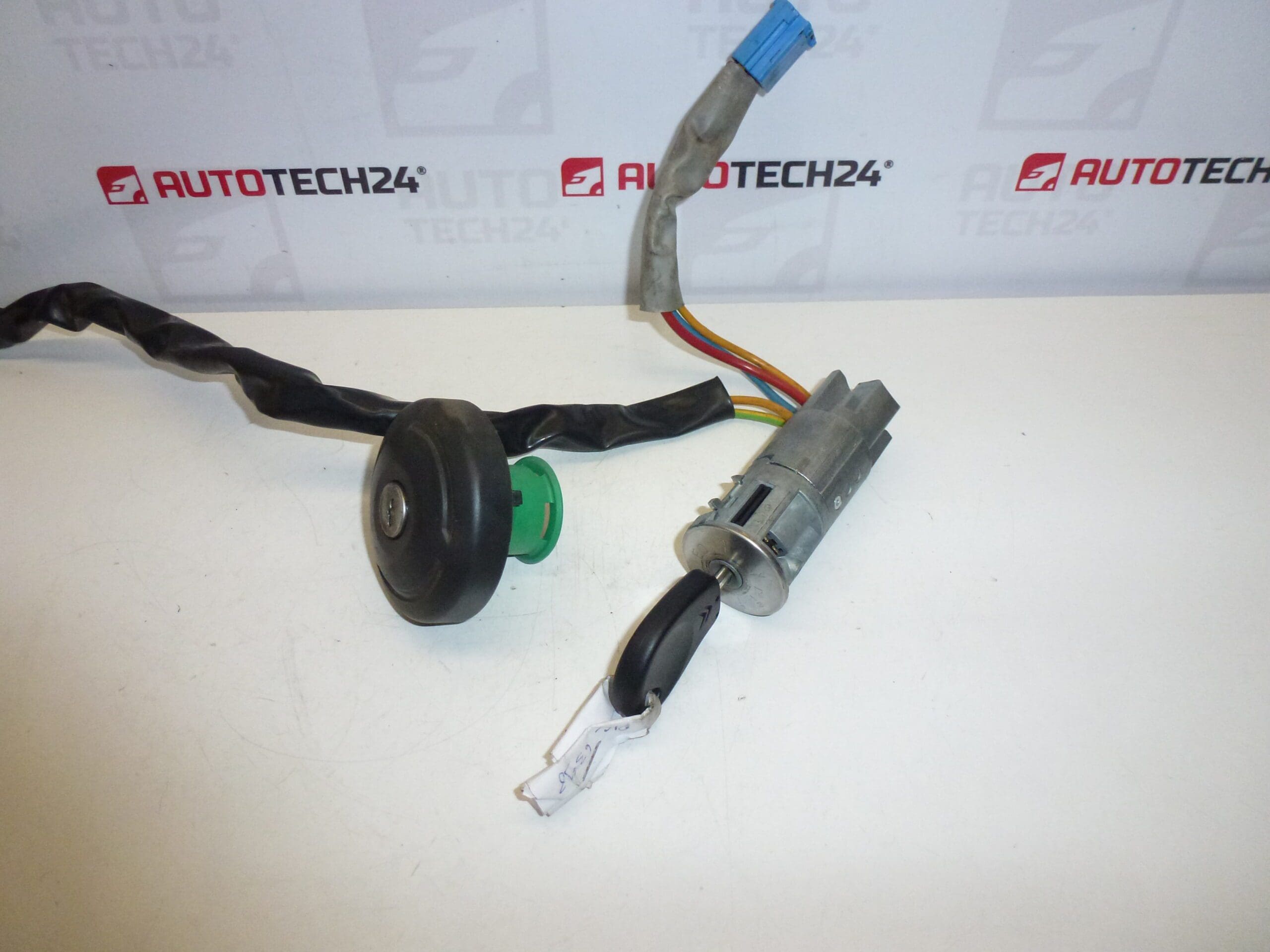Contactslot met één sleutel Citroën Xsara Picasso 4162HK