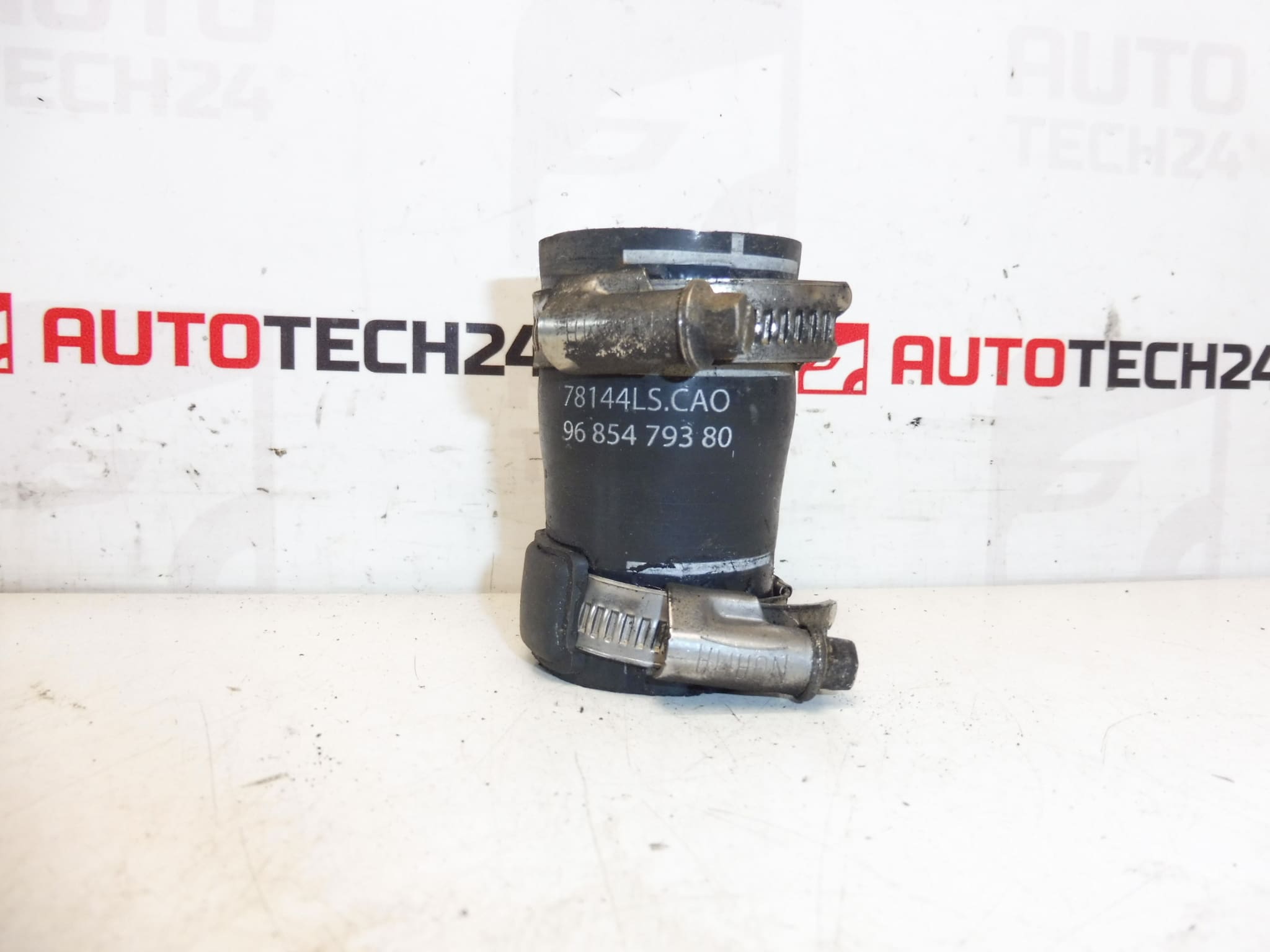 Aansluiting Citroën Peugeot 2.0 HDI 9685479380 0382NJ