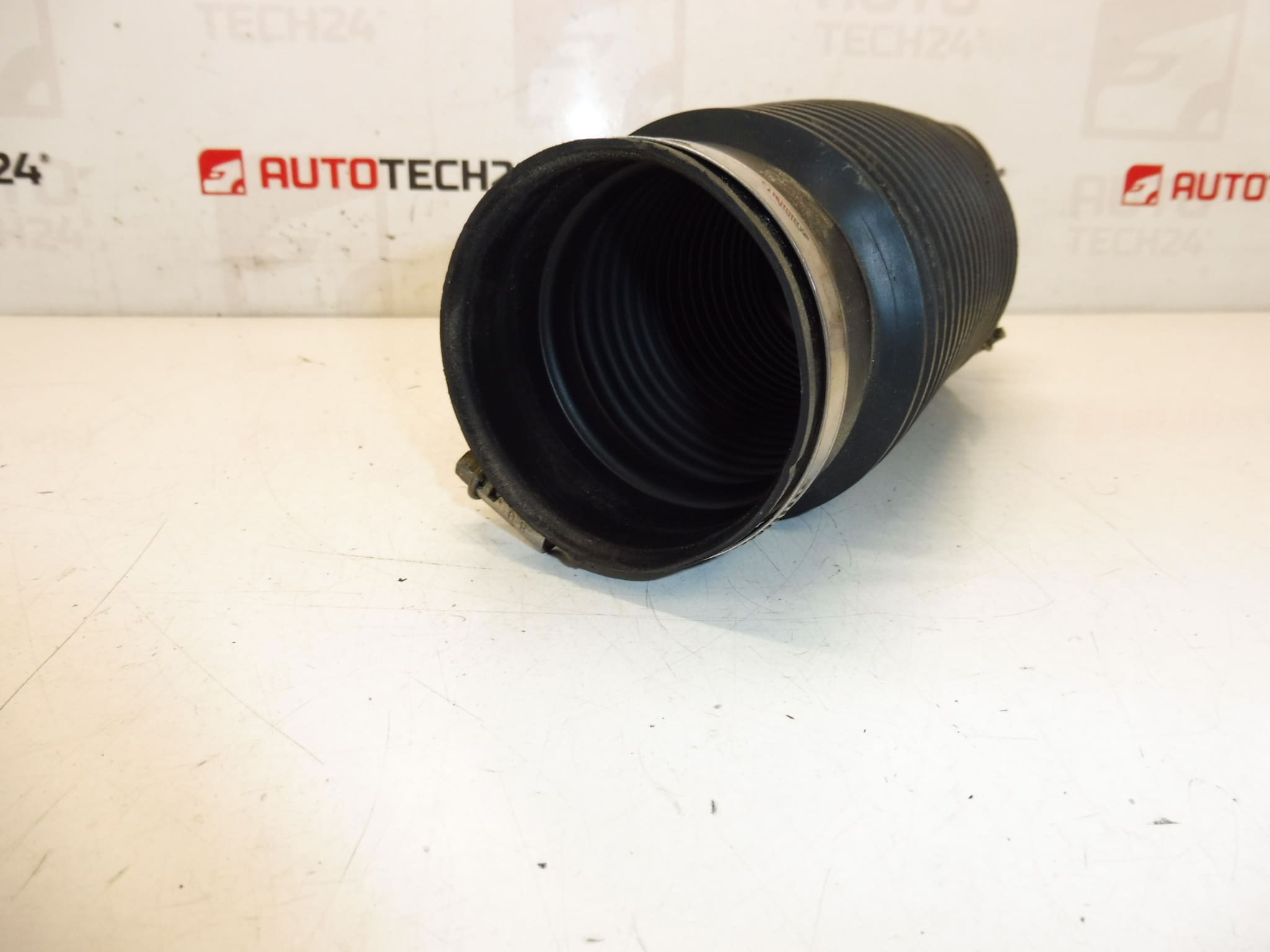 Aansluiting Citroën Peugeot 2.0 i 9626612880 14265E - Afbeelding 2