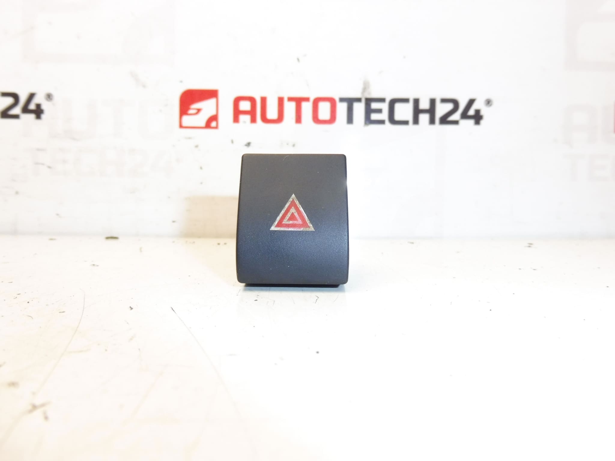 Peugeot 3008 5008 gevarenlichtcontroller 96652440ZD