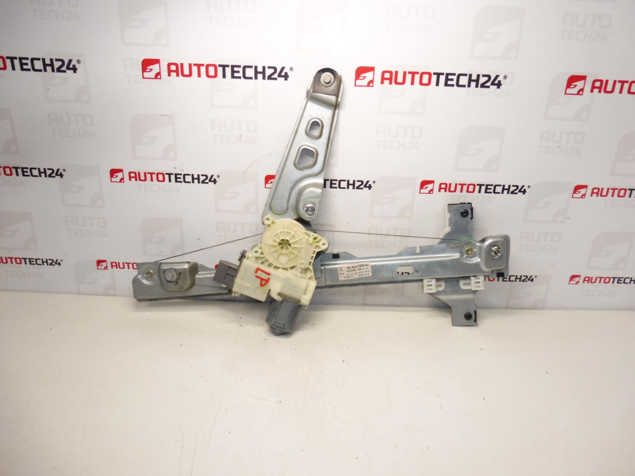 Raammechanisme linksvoor Peugeot 3008 5008 9682808980 9221FF