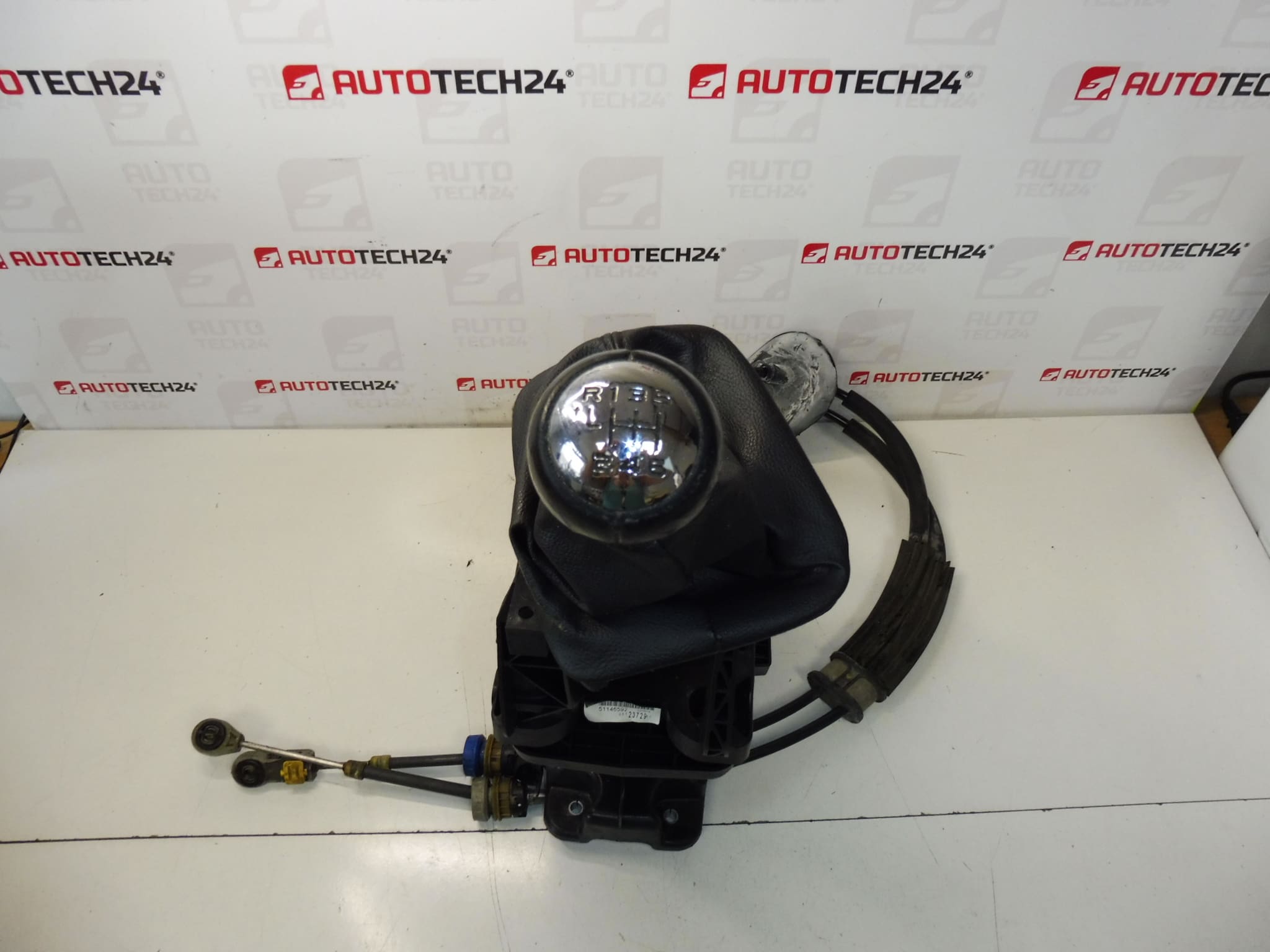 Versnellingspook Peugeot 3008 5008 2400KQ 2403V2 240891