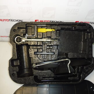 Gereedschapset, Krik, Wielmoersleutel, Trekhaak Citroën C4 PICASSO 6736A7 674418 672594 671809 671739