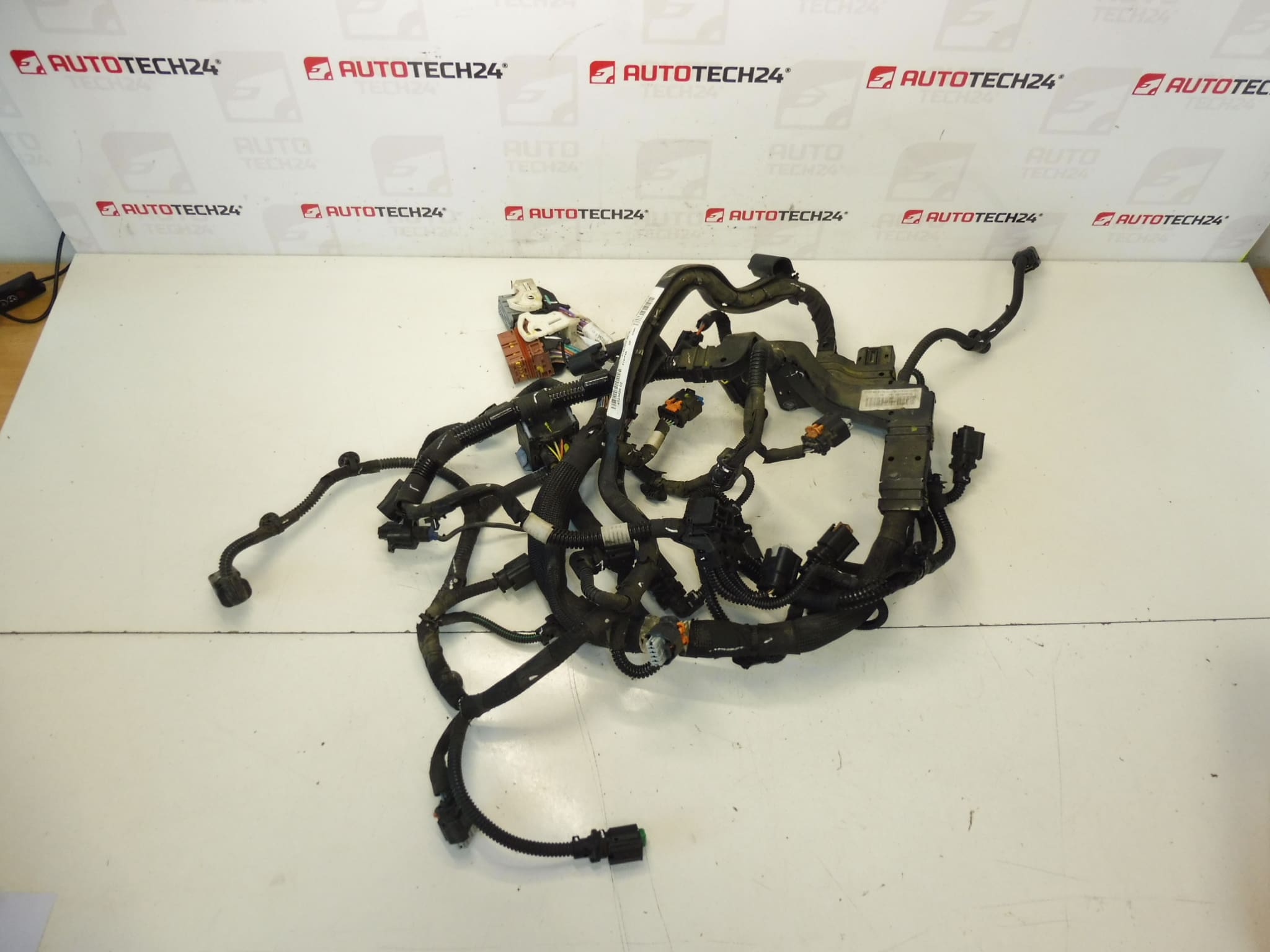 Hoofdmotorsamenstel 1.6 e-HDI Citroën Peugeot 9803029080