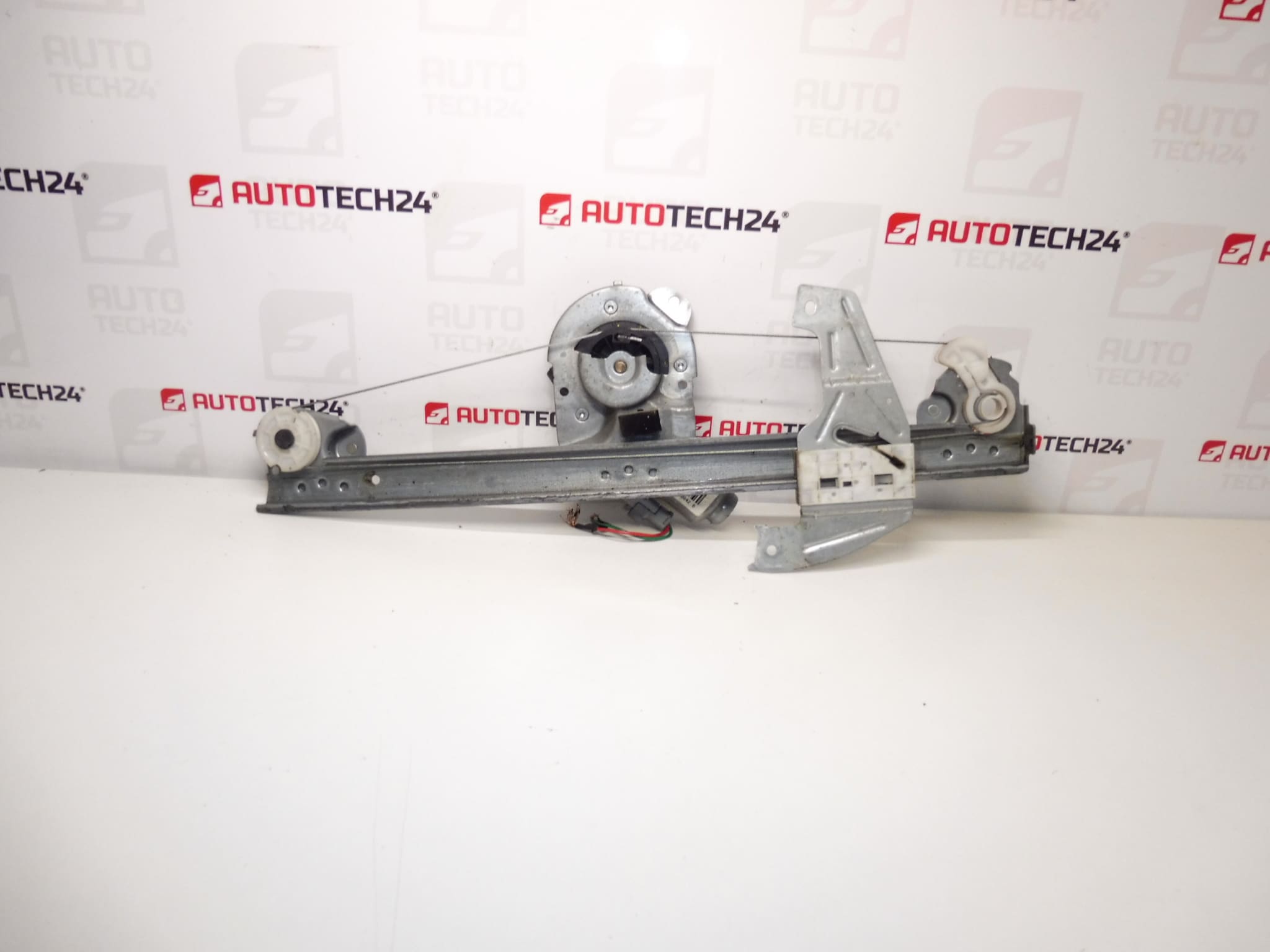 Raamregelmechanisme Rechts Voor Citroën C1 Peugeot 107 9222T6