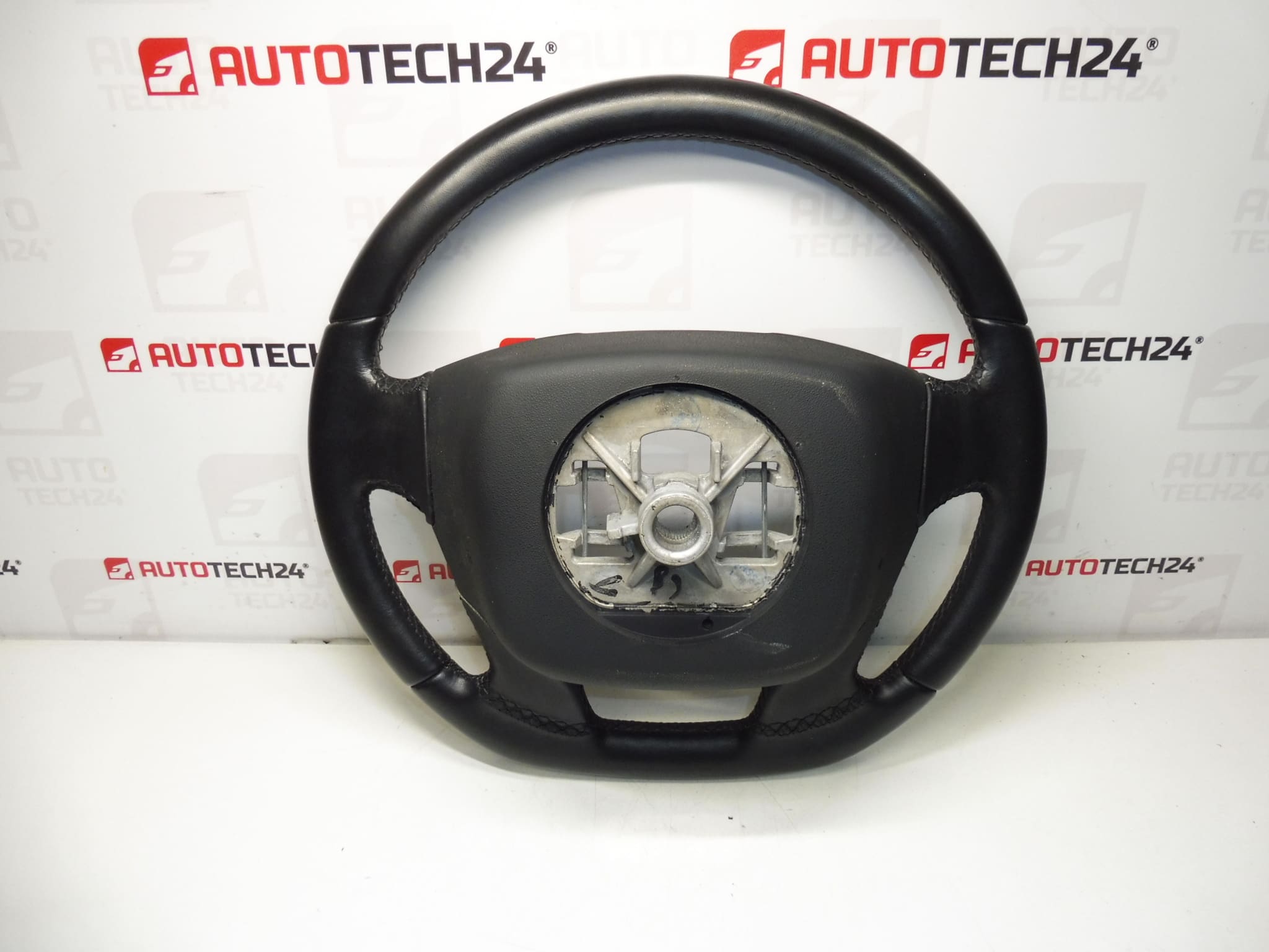 Stuur Citroen C4 II en DS4 98039712ZD 96700162ZD