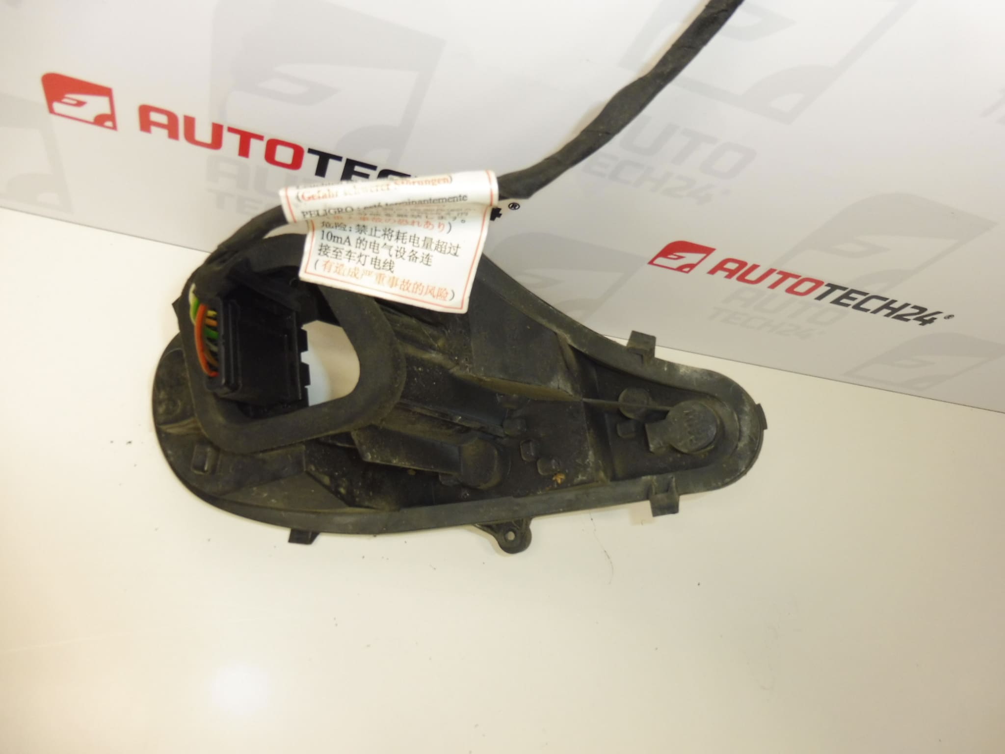 Fitting links achterlicht extern Citroën C4 II 6350KS - Afbeelding 2