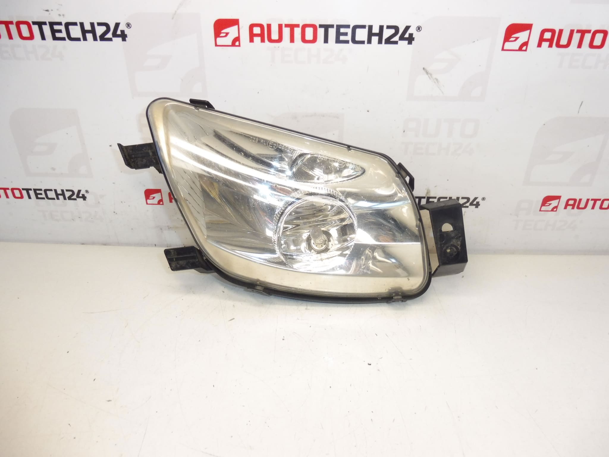 mistlamp links voor Peugeot 308 9680498680 6208F0