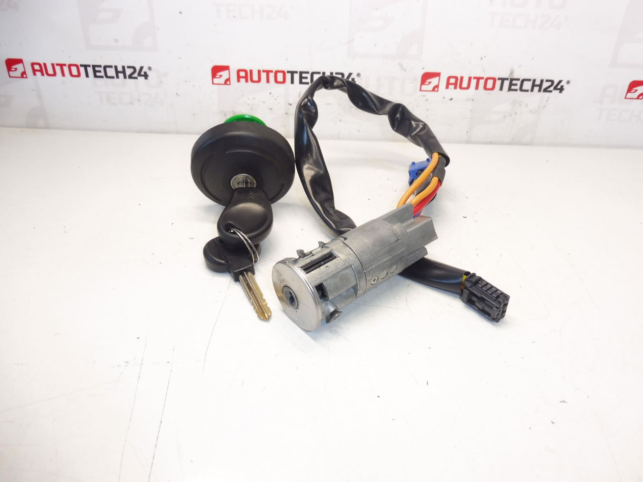Schakelkast 2 sleutels Citroën Xsara Picasso 4162HK 4162CK