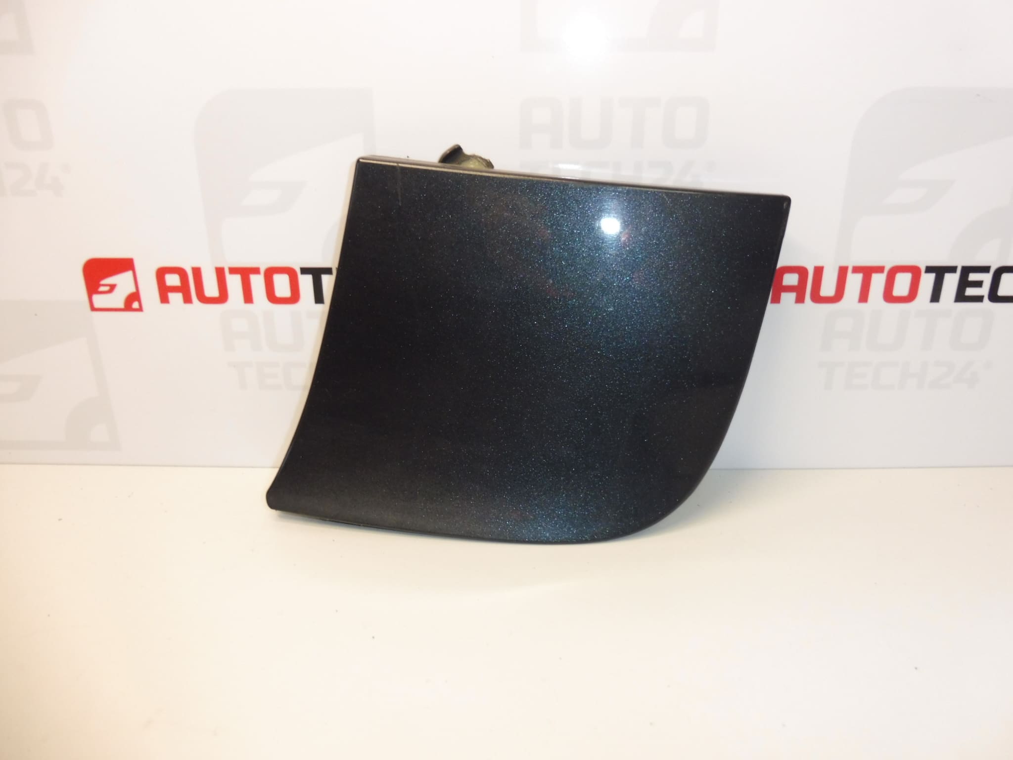 Afdekking van de tankdop KTA Peugeot 107 Citroën C1 KTB 1517C5 1517C9