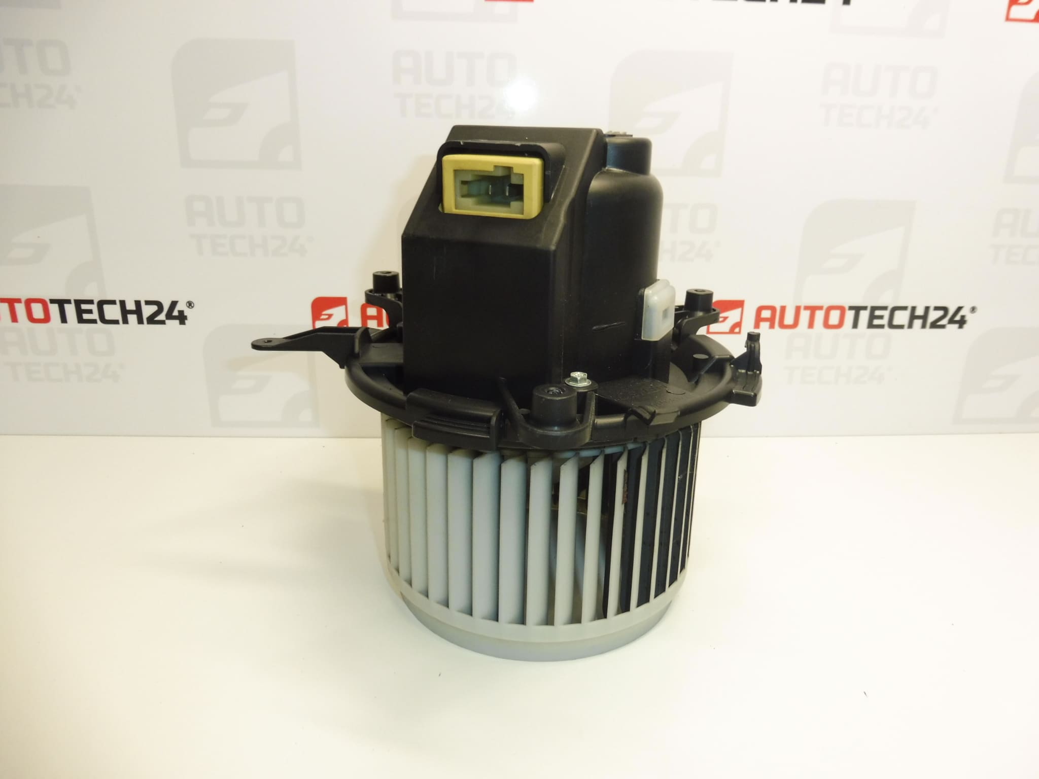 Kachelventilator Citroën Peugeot 9821292180 9849717380